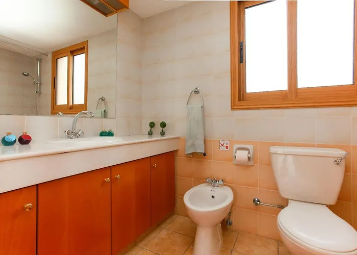 Hera 빌라 폴리스